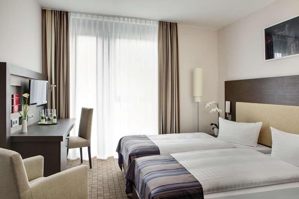 Intercityhotel Hamburg Dammtor-Messe Hamburgo Quarto foto